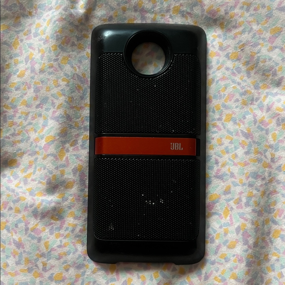 JBL Dual-Tone Black and Red sound boost.